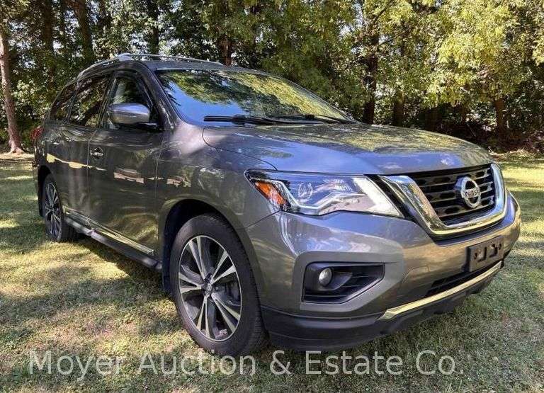 2018 Nissan Pathfinder Platinum, 86,150 Miles, VIN# 5N1DR2MM4JC611578 image