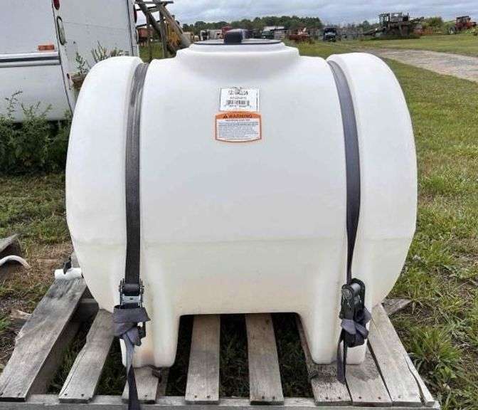 125-Gallon Horiz. Poly Tank, Strapped to Pallet, with Valve image