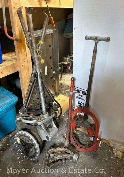 Rigid Speed Chuck Pipe Threader, Large Rigid Pipe Cutter, Etc. image