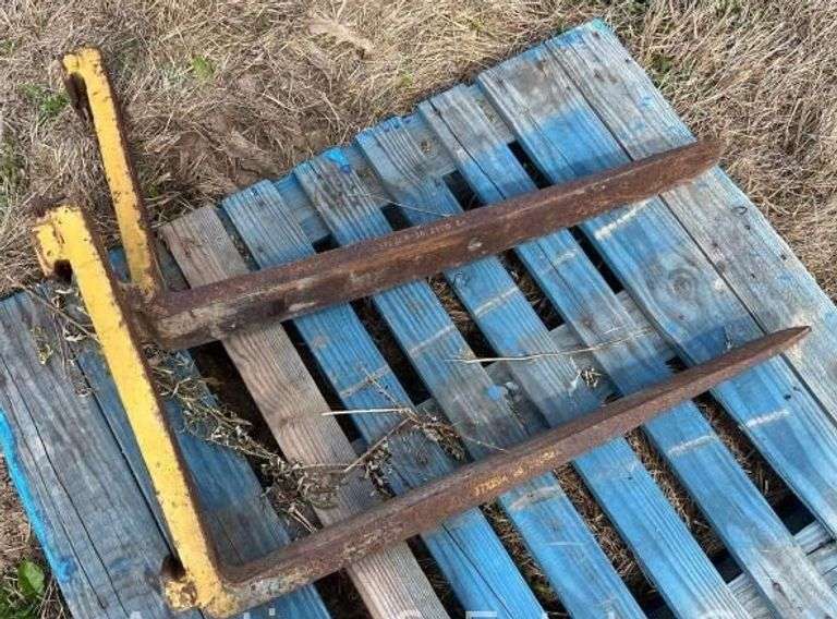 Pair of Forklift Forks, 36" Long image