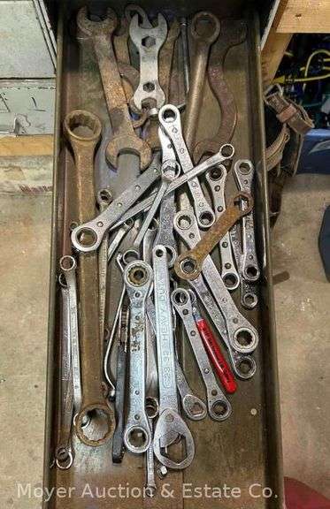Group of Ratcheting and Combination Wrenches image