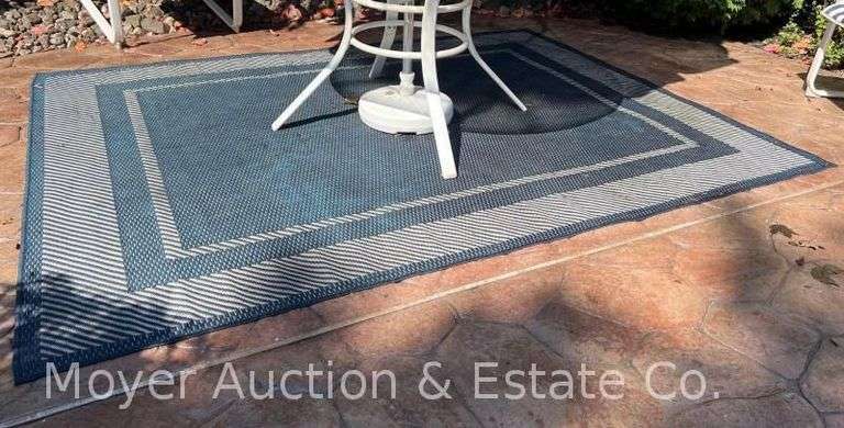 Indoor/Outdoor Area Rug, Navy and Tan, 78”x105” image