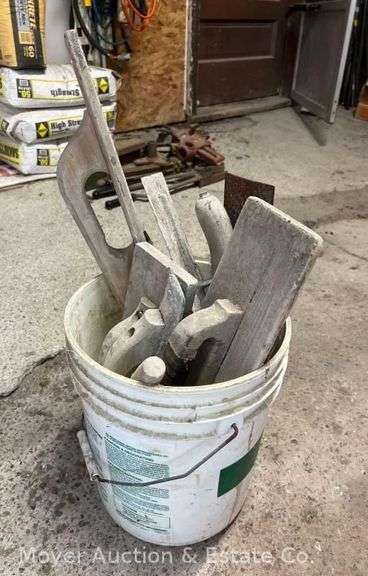 Group of Asst. Masonry Tools image