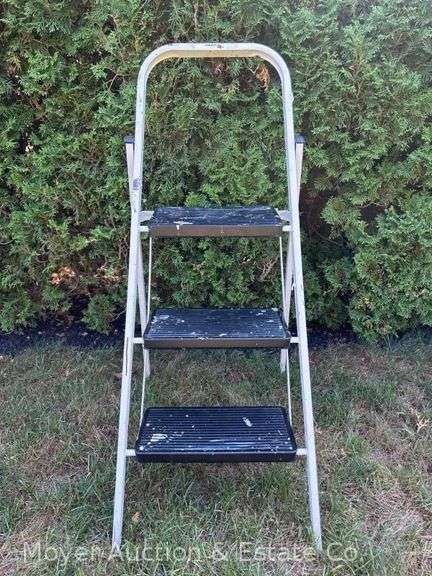 Metal 3 Step Stool image