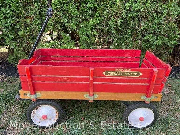 Radio Flyer Town & Country Wood Wagon, 36" Long image