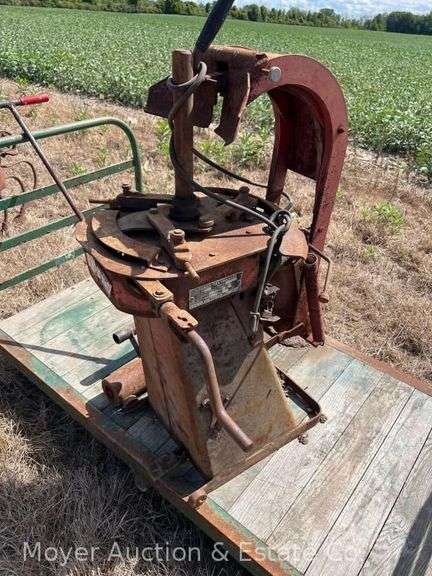 Bishman Tire Changing Machine image