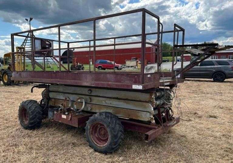 Mark Industries All Terrain Scissor Lift, Twin Cylinder Engine, Operating Condition Unknown image