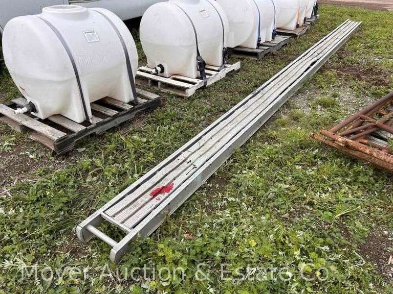 Aluminum Scaffold Pick 24.5' Long, image