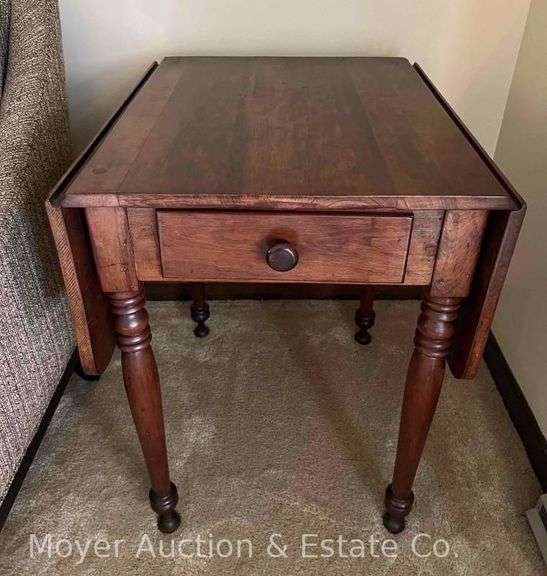 Drop-Leaf Lamp Table with Single Drawer, Antique, 19"x24" Top with 12" Leaves, 28"h image