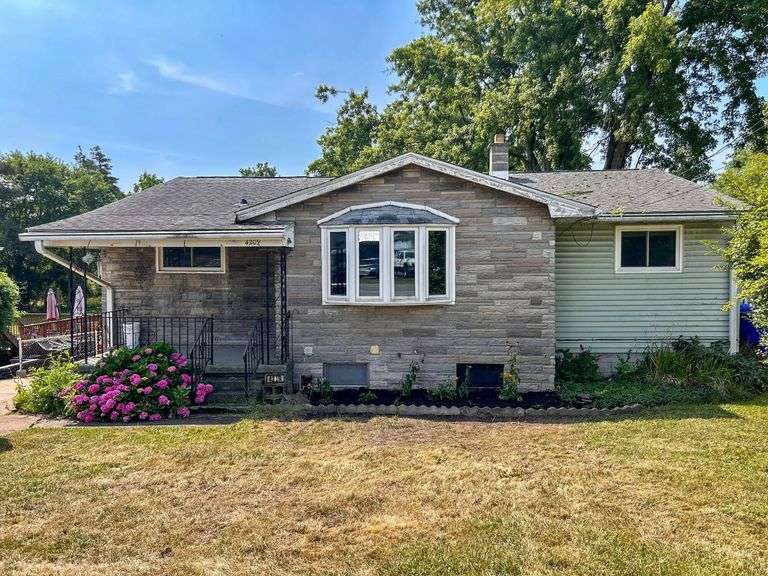 4209 Clinton St. West Seneca, NY 14224