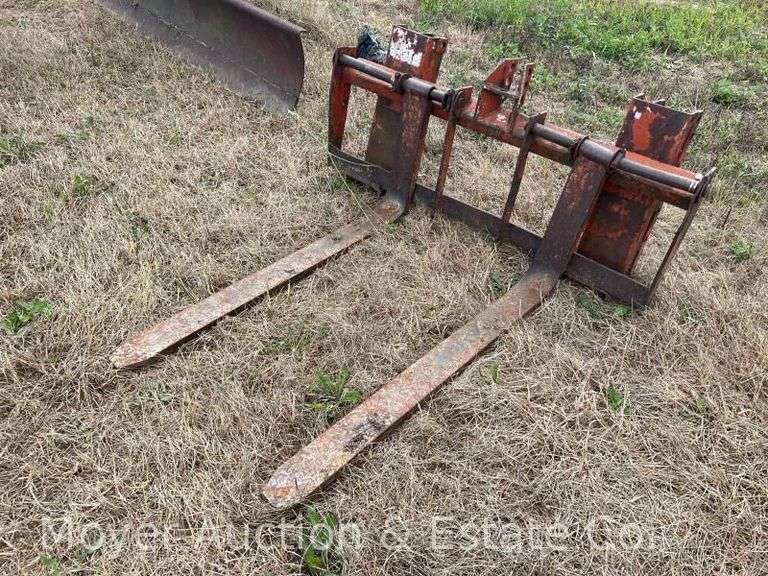 Pallet Forks for Loader, 44" Long image