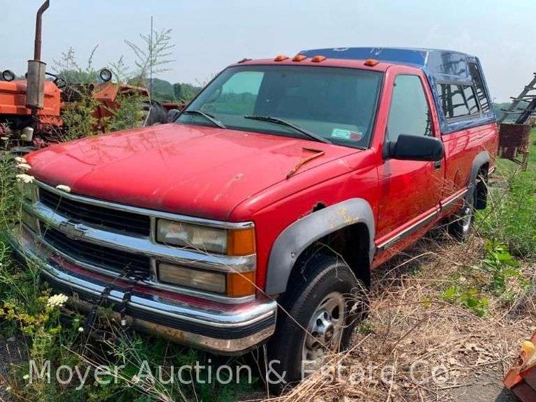 1998 Chevy 2500 Pickup Truck with Curtis Sno Pro Plow & Cap, shows 99,932 miles, operating condition unknown image