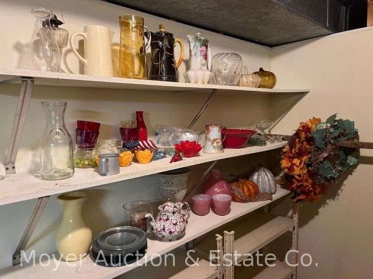 Group of China, Decorative, Wreathes, Etc. image