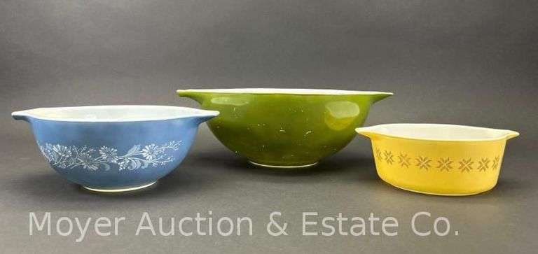 (2) Pyrex Cinderella Mixing Bowls with Casserole Dish, 442, 444, and 472 image