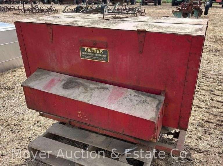 Skibbe Broadcast Spreader, PTO Drive image