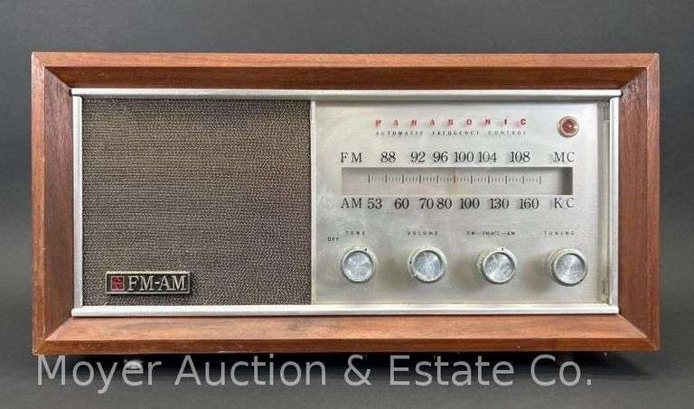 Vintage Panasonic RE-784A FM-AM Radio image