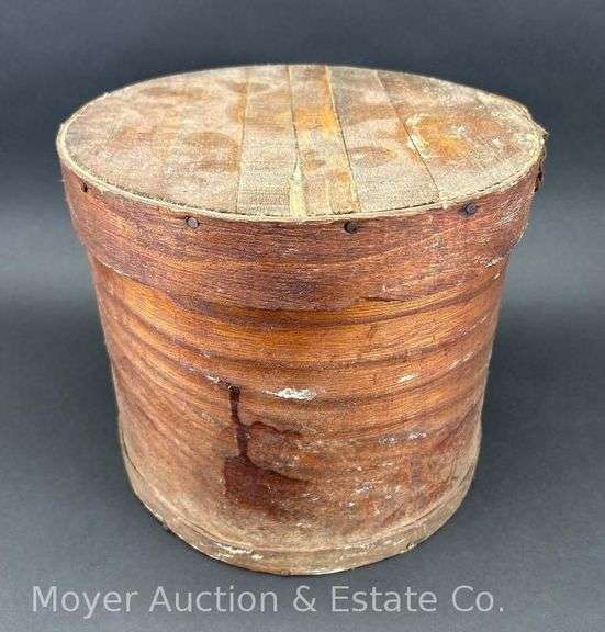 Antique Banded Box, with Lid, 11.5"w x 10"h image