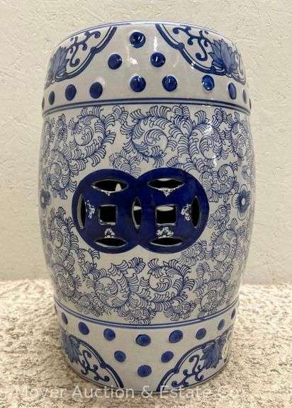 Blue and White Oriental Style Garden Seat, 12"w x 18"h image