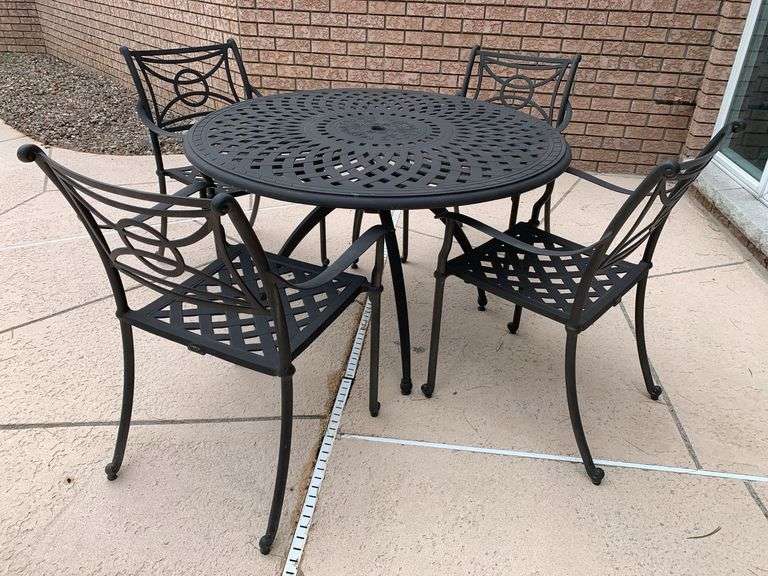 5 Pc. Metal Patio Set: 48"w Round Table & 4 Chairs image