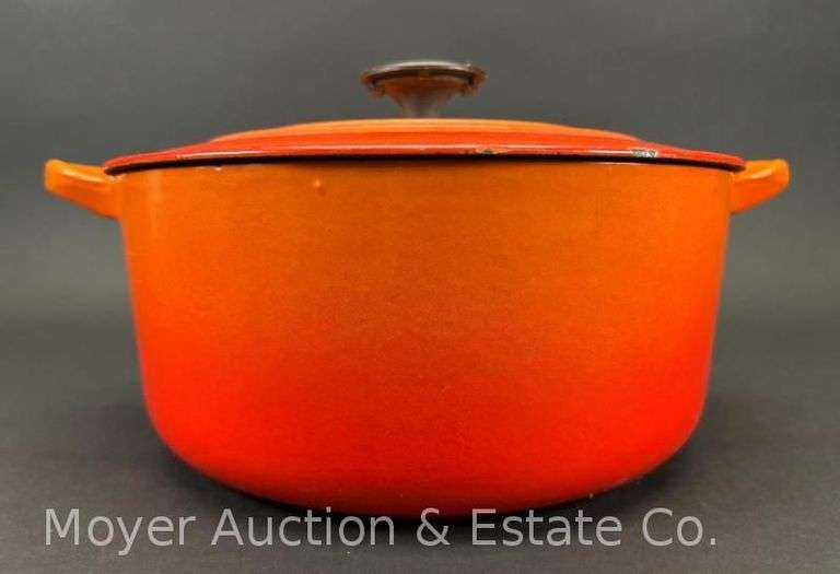 Le Creuset Enamel Cast Iron Dutch Oven, 10"w image