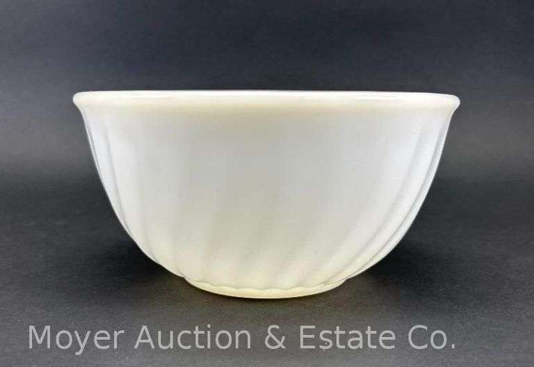 Fire King White Swirl Mixing Bowl, 7"w image