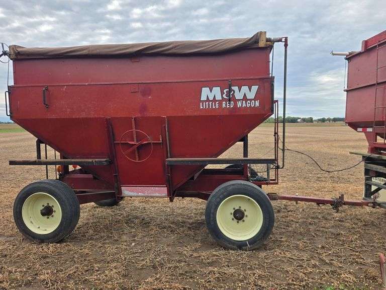 M&W Little Red Wagon 300 bu. image