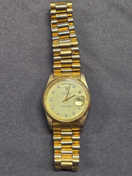 Rolex Oyster Perpetual Superlative Chomemaster Watch image