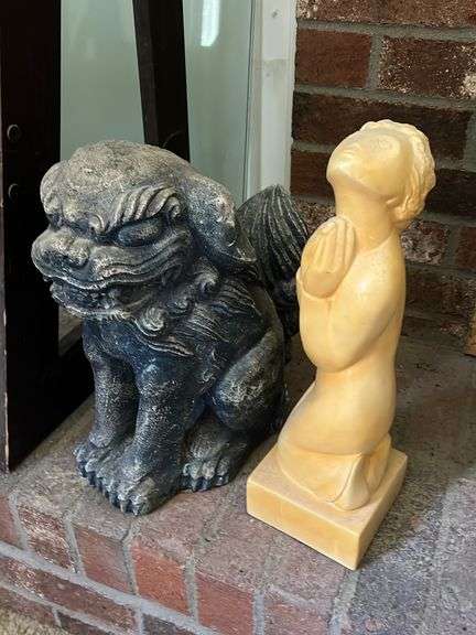Statue Decor image