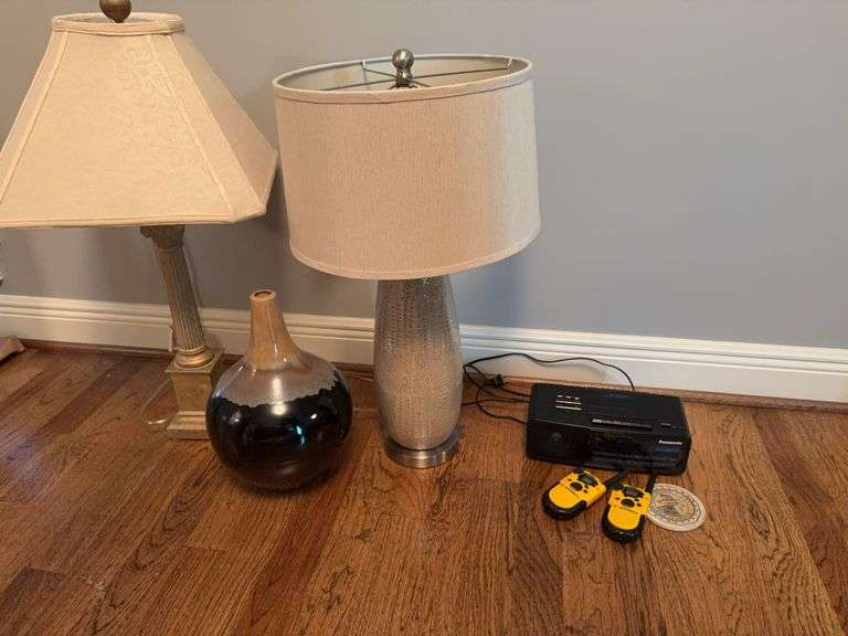 Lamps 31” Clock Vase image