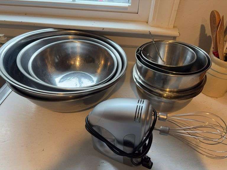 Mixing Bowls and Cuisine Smart Mixer image