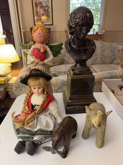 Bust and Figurines image