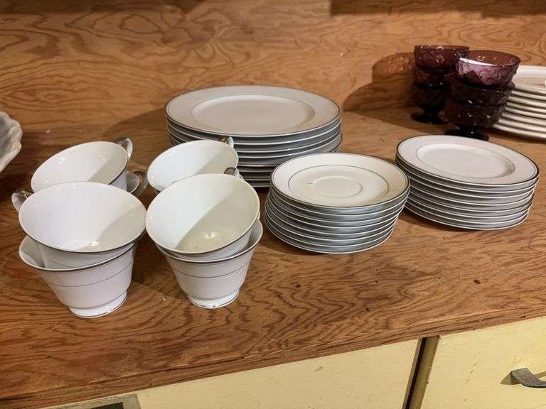 Imperial China Dish Set - 318 Sincerity - 8pc setting image