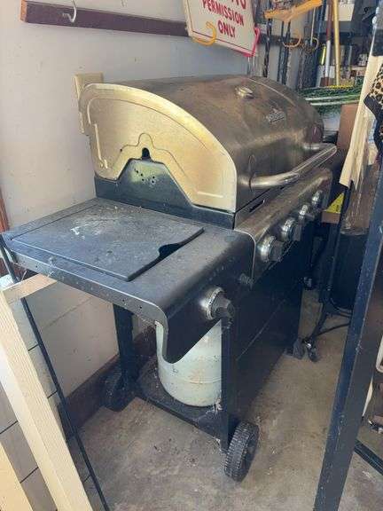 Char-Broil  Propane Grill image