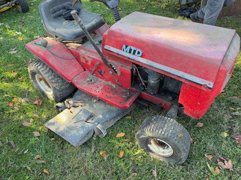 MTD Riding Mower image
