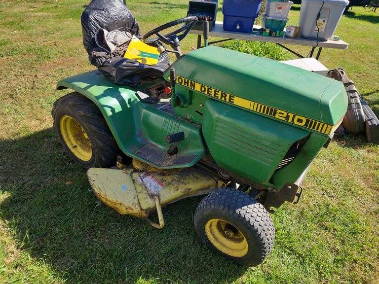 John Deere 210 Riding Mower - DOES NOT RUN image