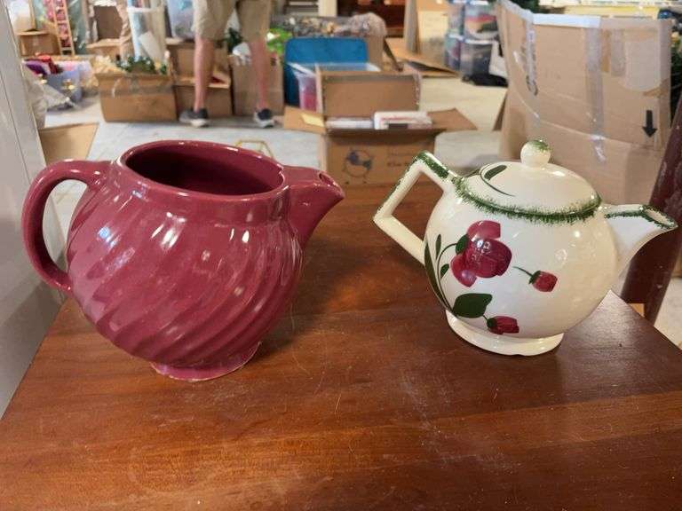Pair of Tea Pots image