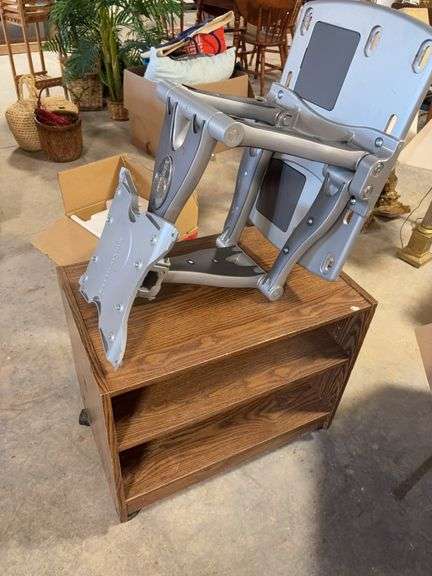 Rolling Cart and TV Mount image