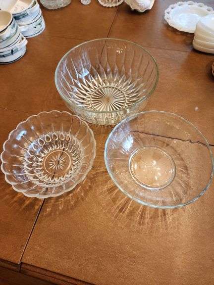 3 Serving Bowls image