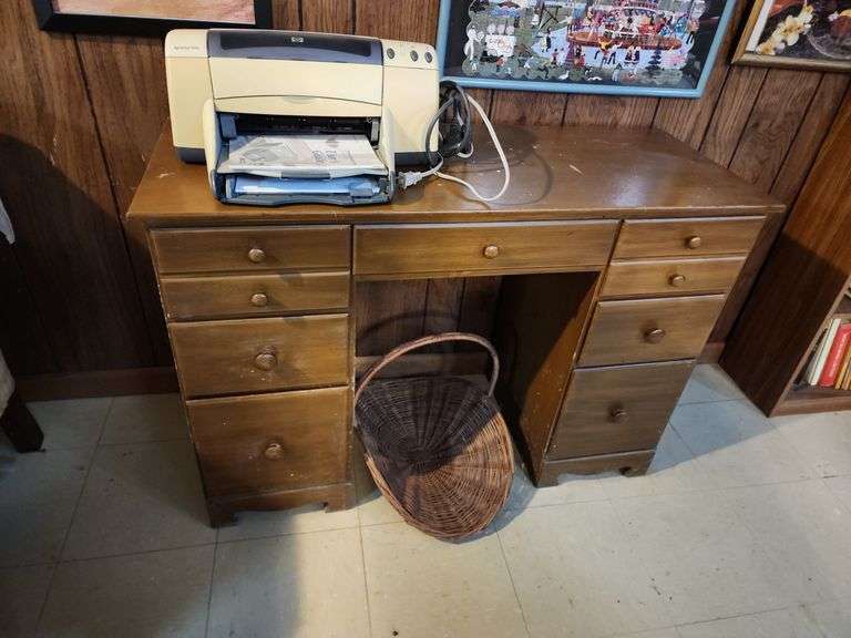 Desk 43"x17"x30", HP Deskjet 940c Printer, and Magazine Basket image