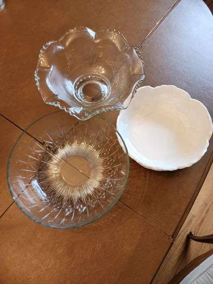 3 Serving Bowls image