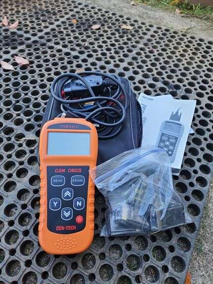 Cen-Tech CAN 0BD2/E0BD Automotive Tester image