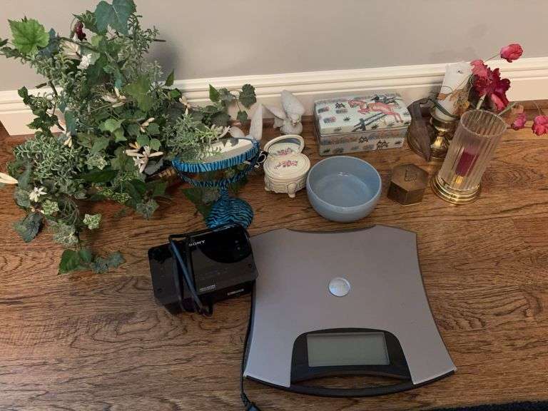 Assorted Houseware trinket box scale alarm clock image