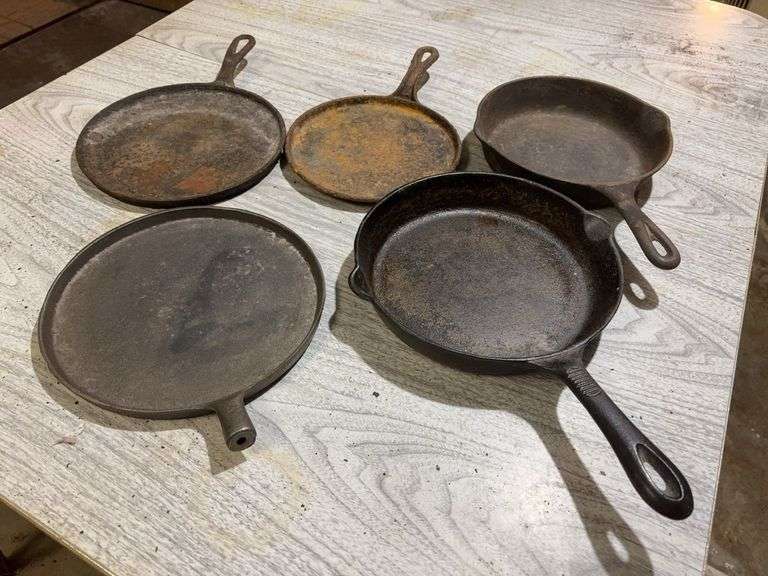 10” & 9” Cast Iron Skillets, Cast Iron Griddles image