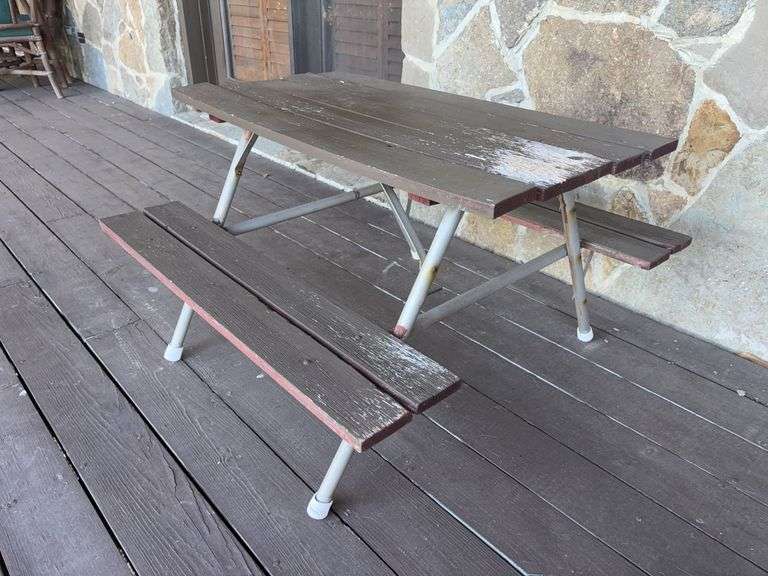 Children’s Picnic Table - 35”W x 35”D x 22”H image