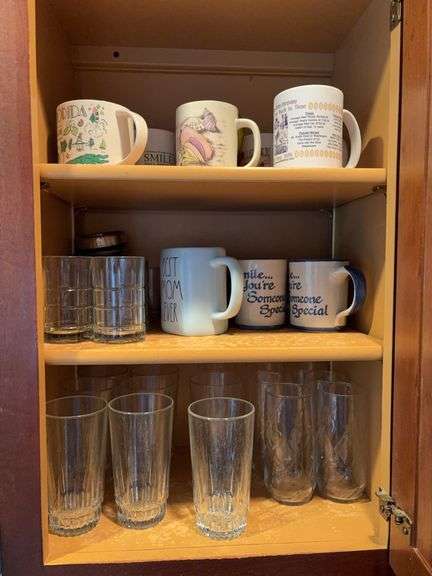Drinking Glasses and Coffee Mugs image
