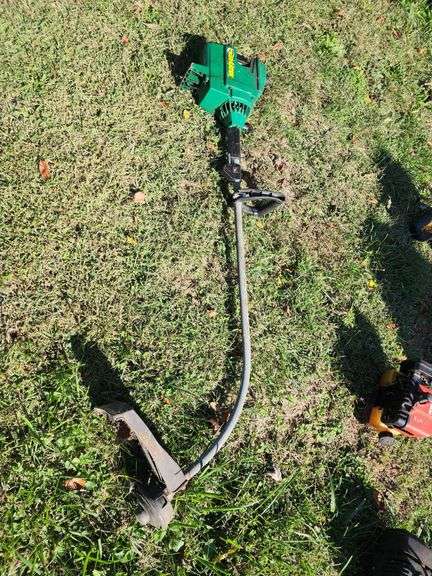 Weed Eater Model XT Gas Powered String Trimmer image