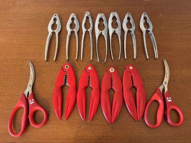 Crab Claw Crackers and Misc image