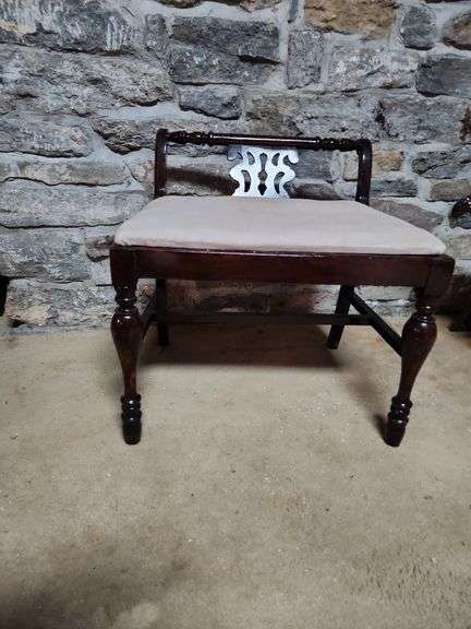 Small Bed Bench 21"x23"x18" image