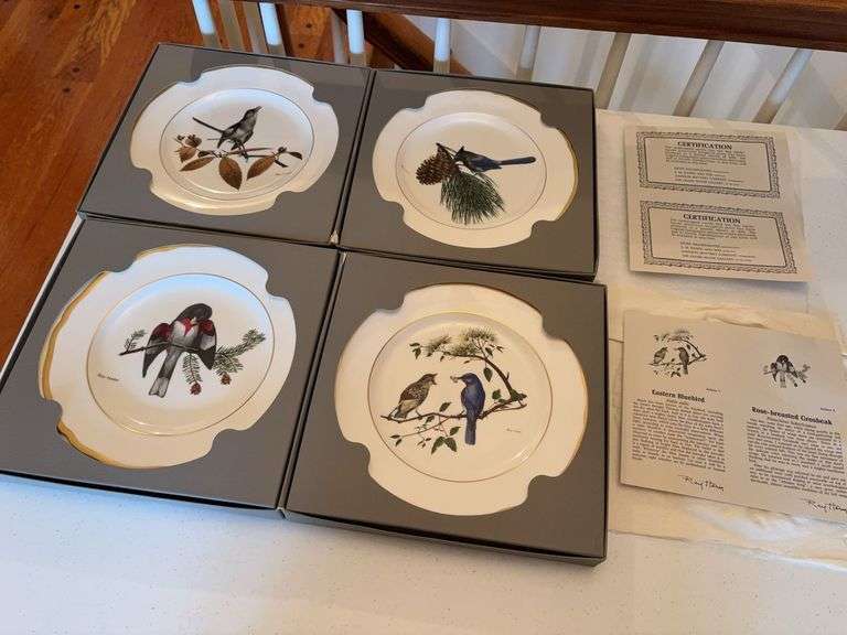 (2) Spode Bone China Collector Plate Set - "American Songbird Series" by Ray Harm image