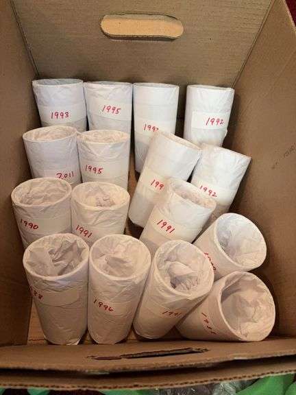 Assorted Kentucky Derby Festival Glasses - years in pics image